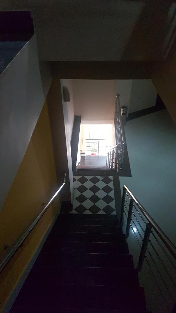 Midtown Hotel ラーワルピンディー エクステリア 写真